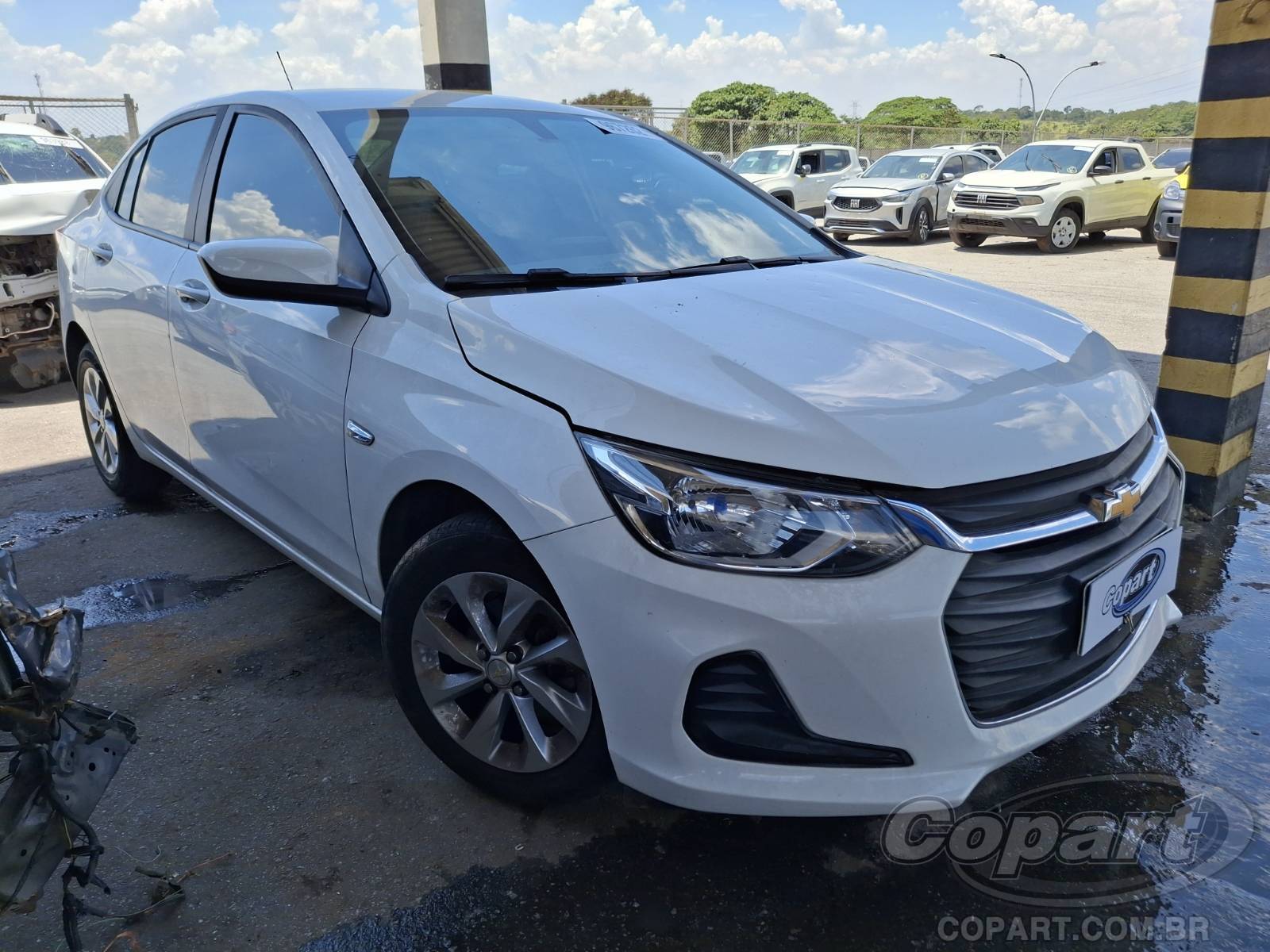 Veículo GM - Chevrolet Onix Plus 2023 CHEVROLET ONIX PLUS LT 1.0 12V ECOTEC 2023 em leilão