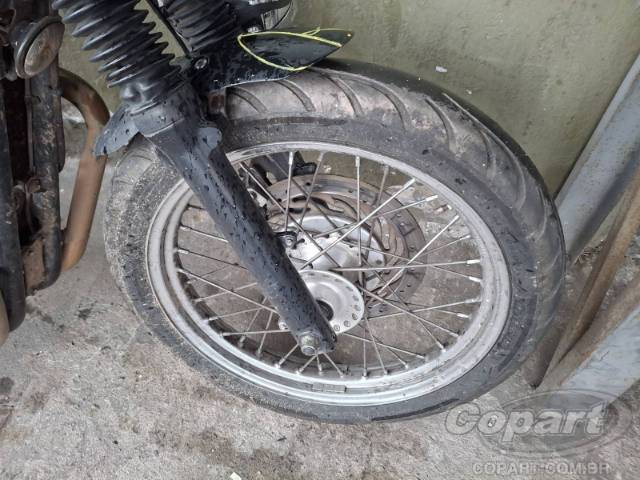 2015 TRIUMPH BONNEVILLE 