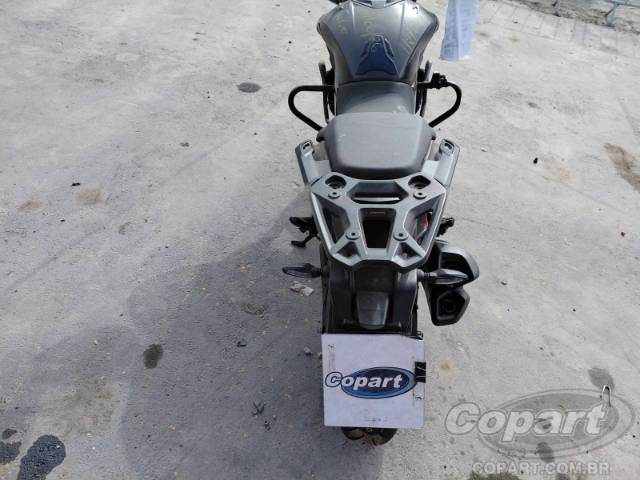 2024 BAJAJ DOMINAR 