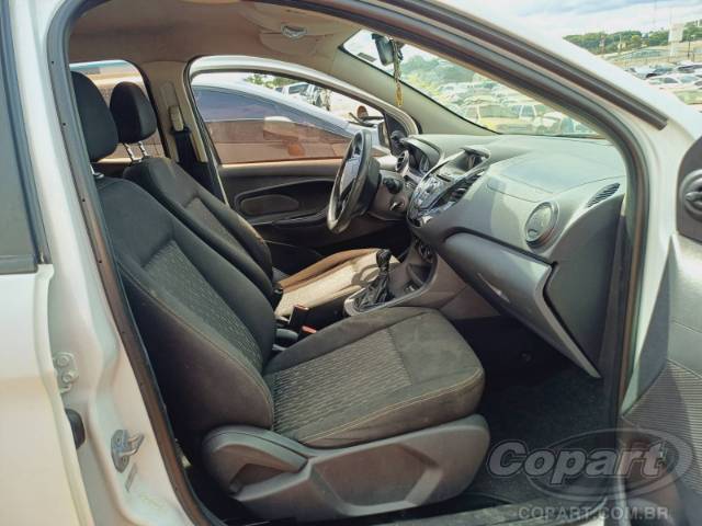 2015 FORD KA SEDAN 
