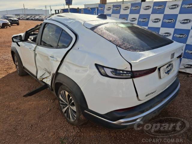 2025 FIAT FASTBACK 