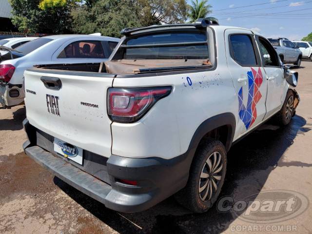 2025 FIAT STRADA CD 