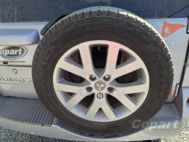 2011 MITSUBISHI PAJERO TR4 
