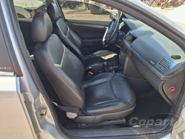 2011 CHEVROLET VECTRA HATCH 