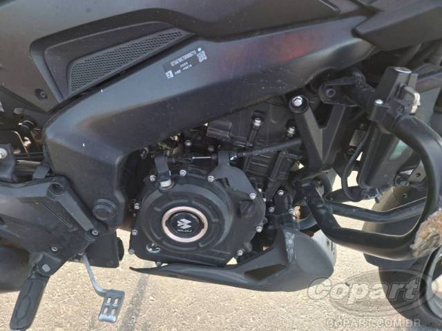 2025 BAJAJ DOMINAR 