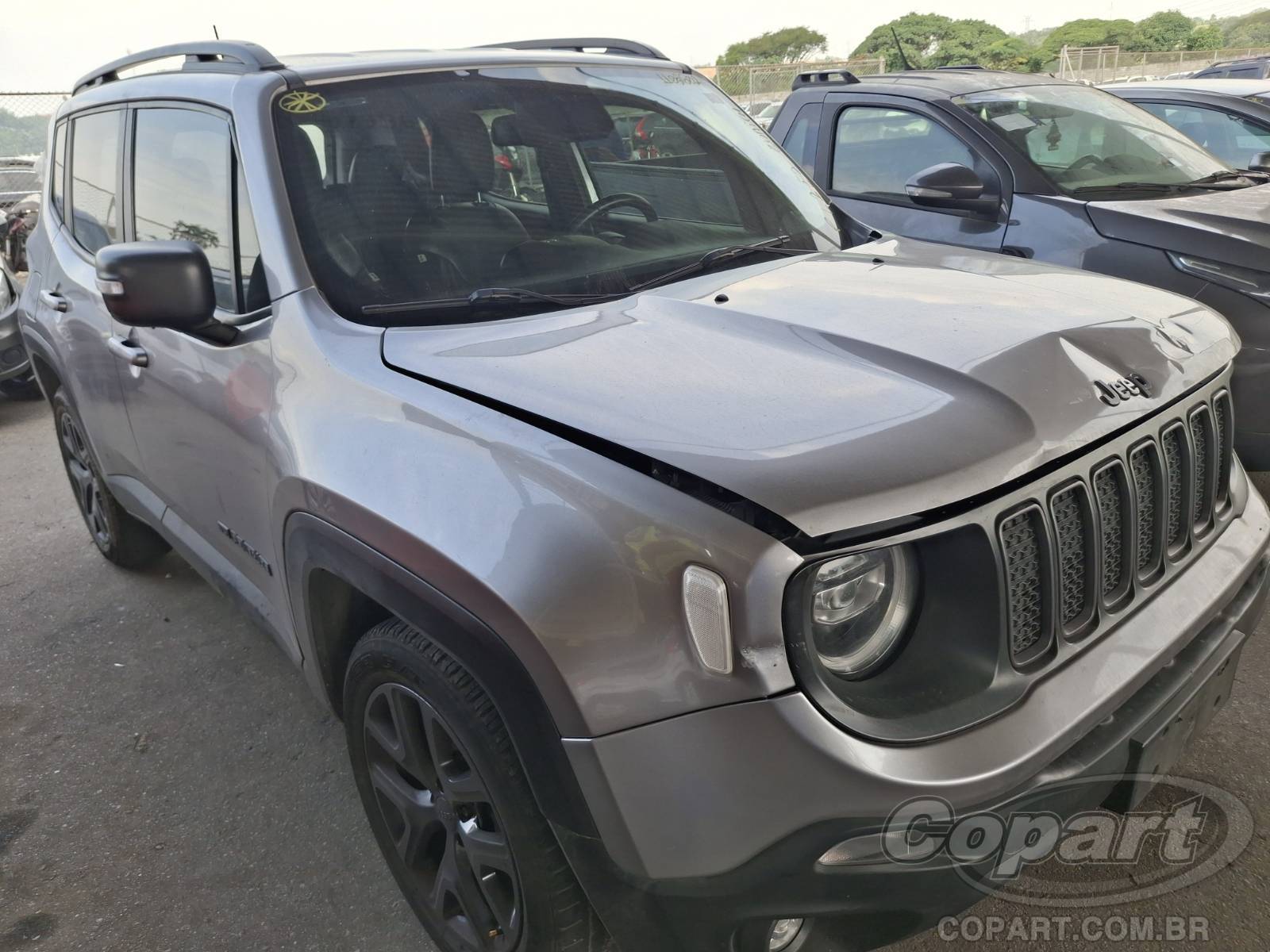 Veículo Fiat Renegade JEEP RENAGLADO LONGITUD 1.8 16V E.TORQ EVO 2021 em leilão