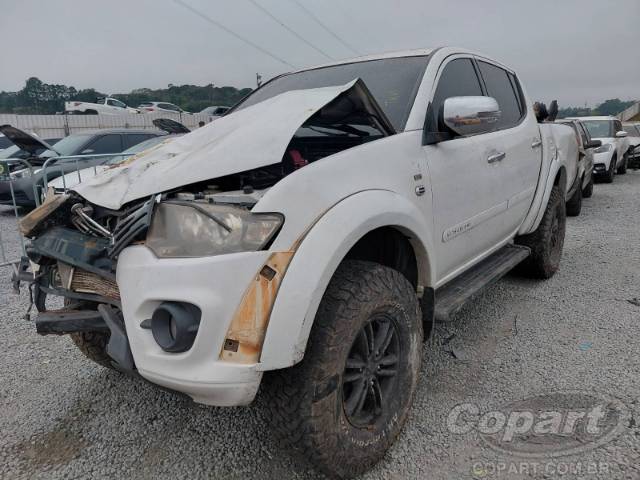 2015 MITSUBISHI L200 TRITON 