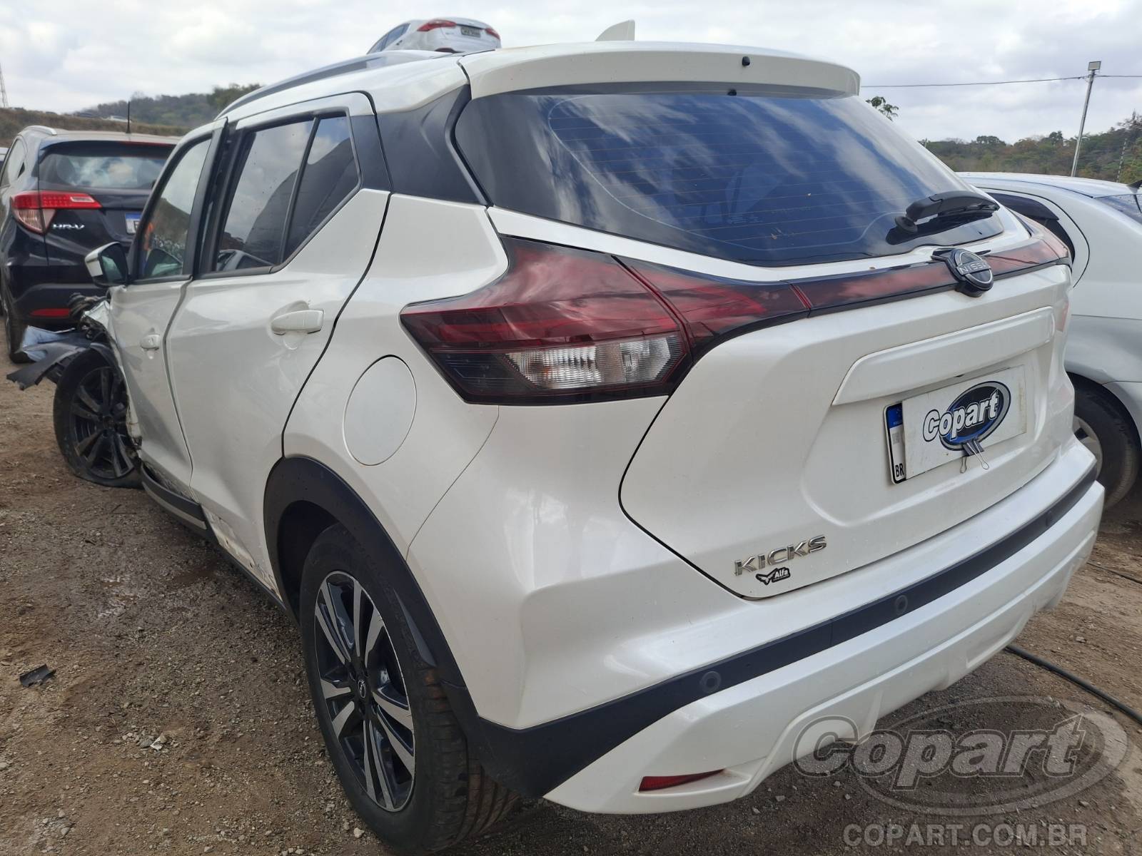 2023 NISSAN KICKS — foto 3 de 10
