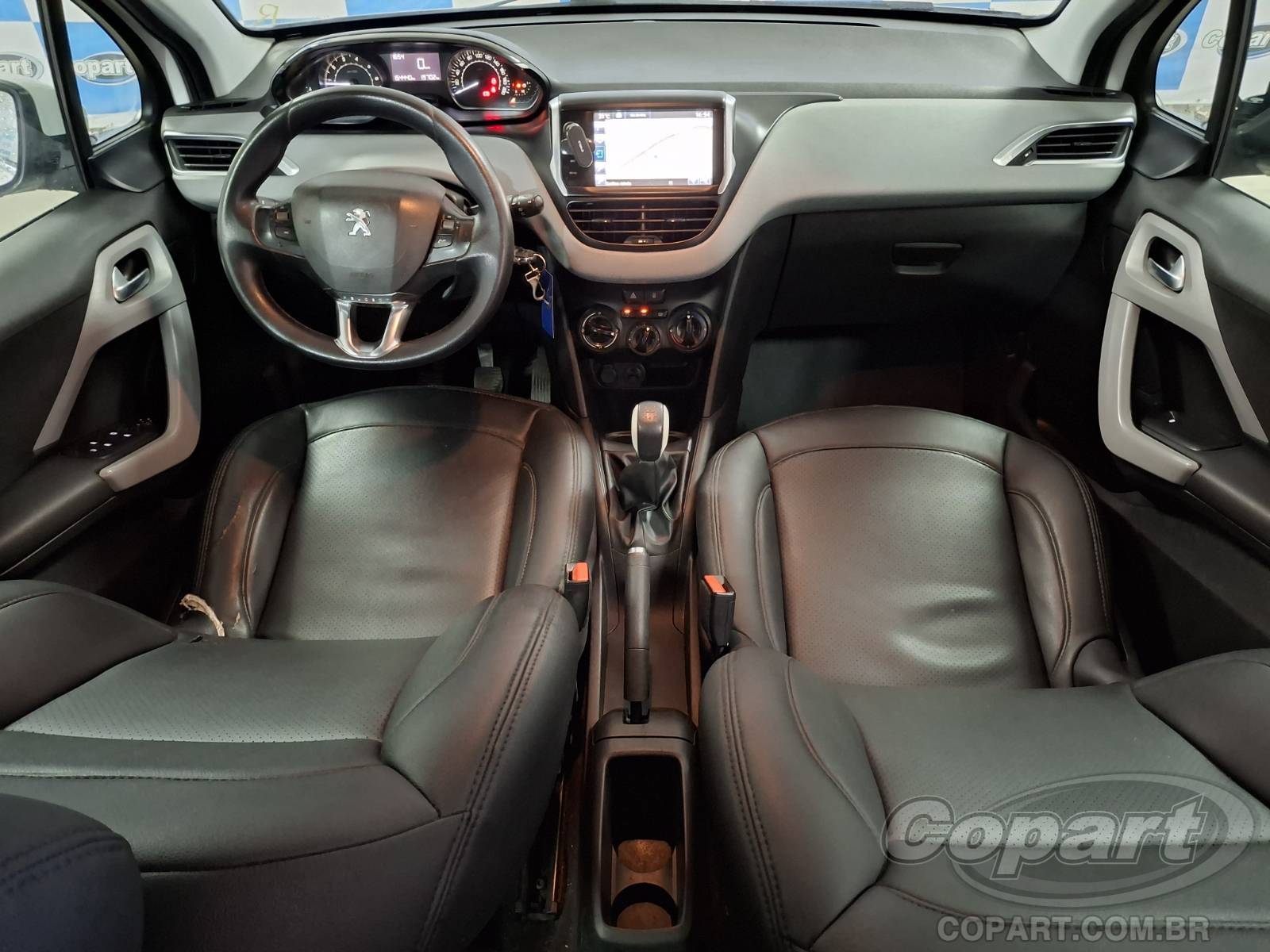 Foto 9 de 10: 2015 PEUGEOT 208