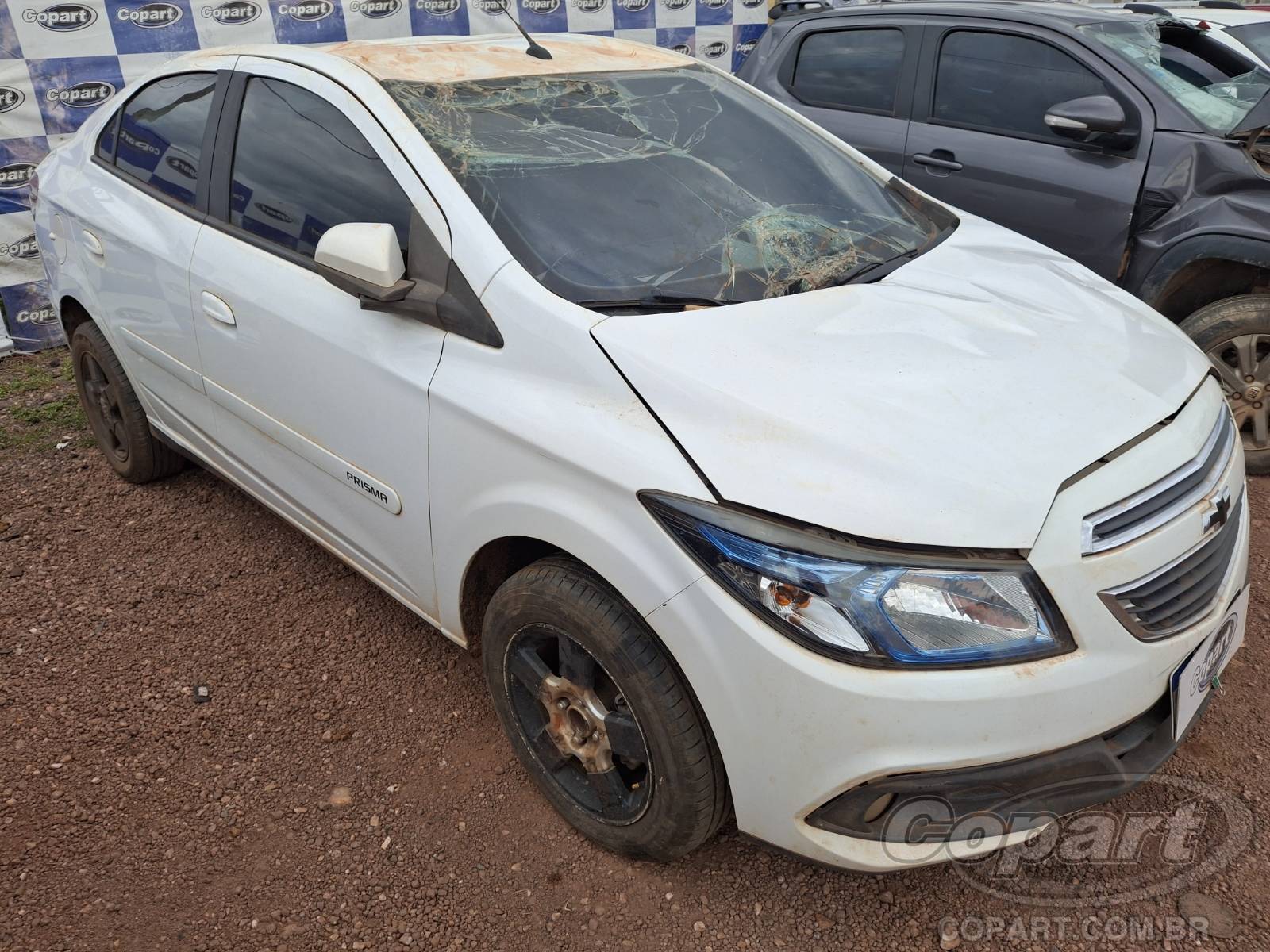 Chevrolet Prisma LT 1.4 SPE 2015 Colisão Média Monta