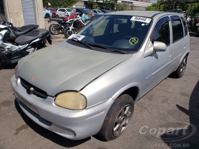 2002 CHEVROLET CORSA 