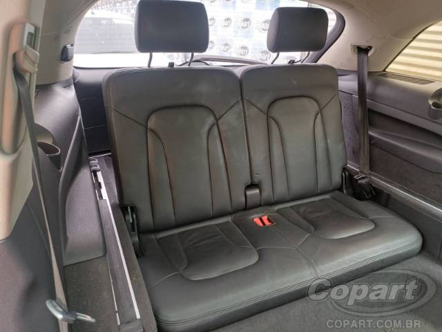 2010 AUDI Q7 