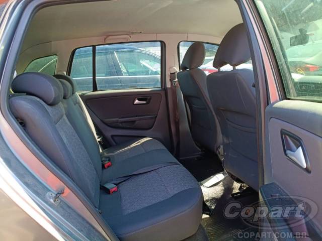 2013 VOLKSWAGEN SPACEFOX 