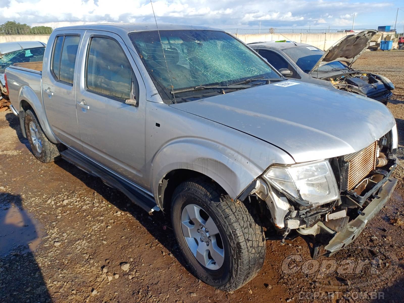 Nissan Frontier CD S 2.5 Turbo 2015 Pequena Monta