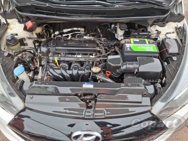 2015 HYUNDAI HB20 