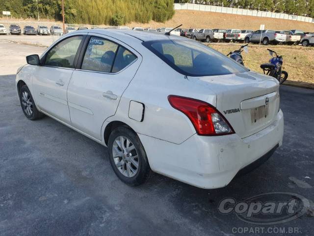 2016 NISSAN VERSA 