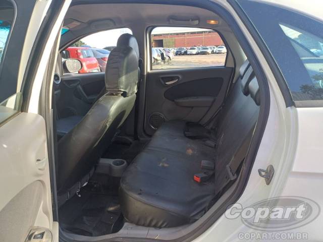 2016 FIAT GRAND SIENA 
