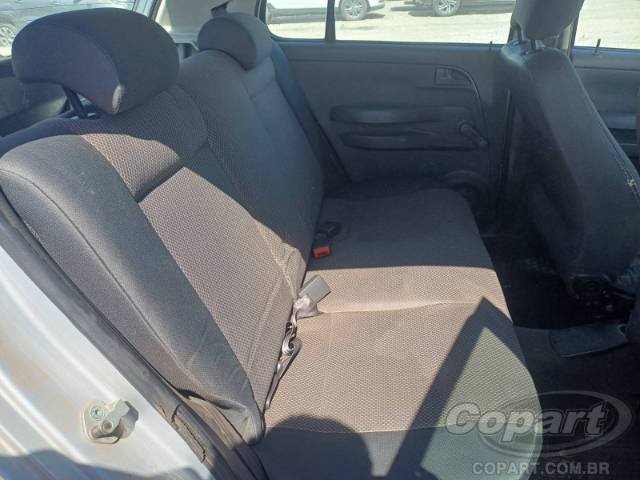 2005 VOLKSWAGEN FOX 