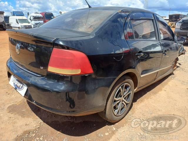 2011 VOLKSWAGEN VOYAGE 