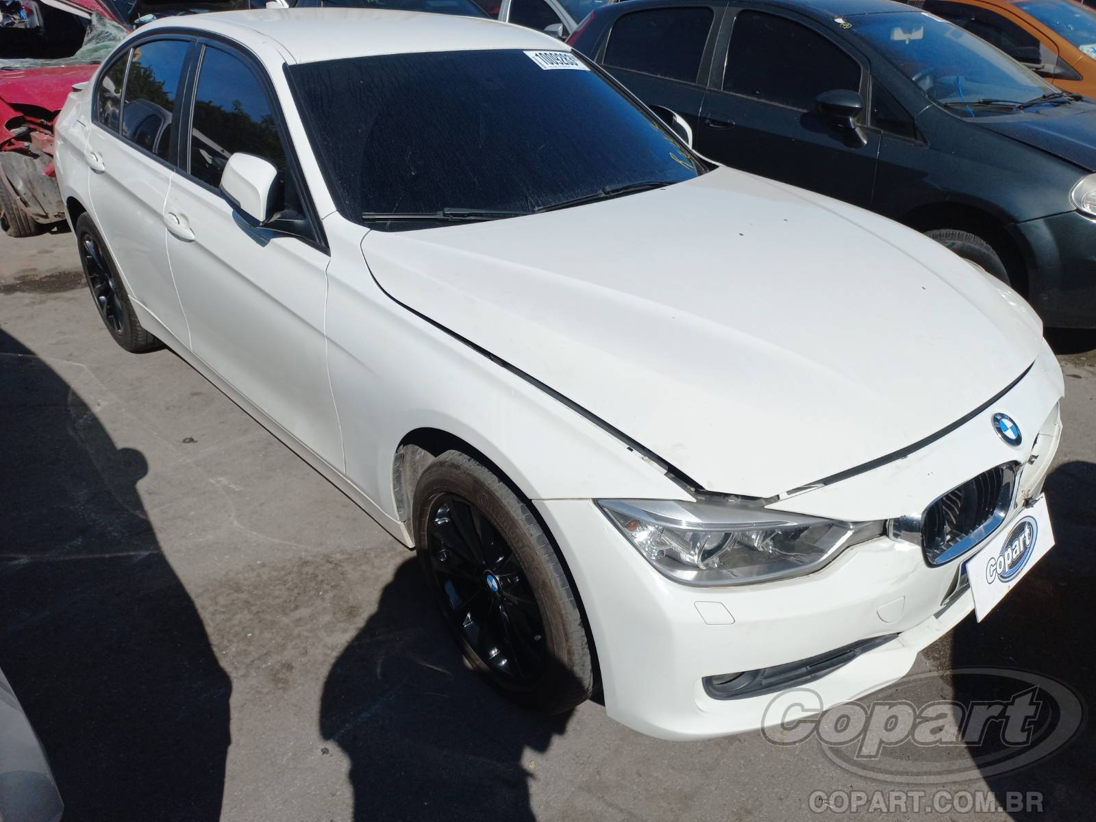 Veículo BMW Série 3 BMW SERIE 3 2014 Colisão 2014 em leilão