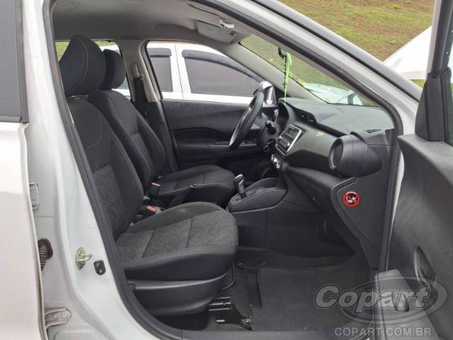 2025 NISSAN Kicks Play 