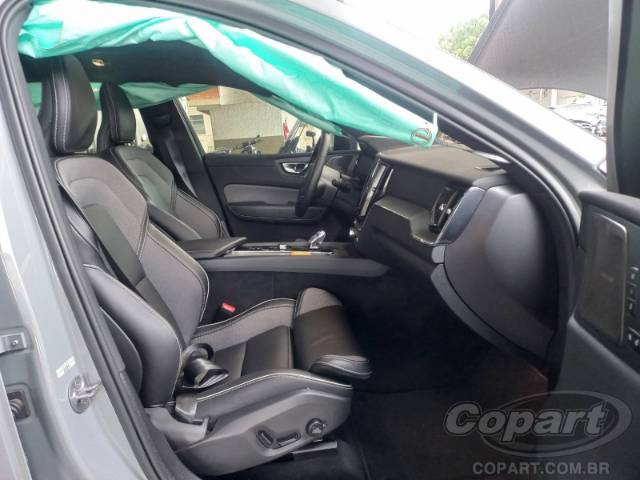 2024 VOLVO XC60 
