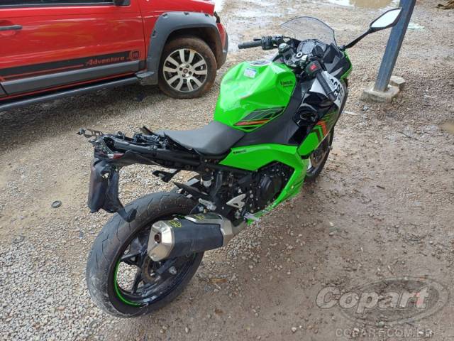 2024 KAWASAKI NINJA 400 