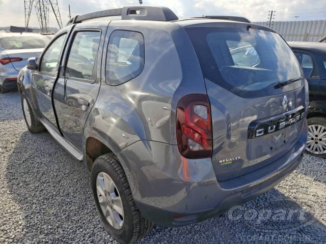 2018 RENAULT DUSTER 