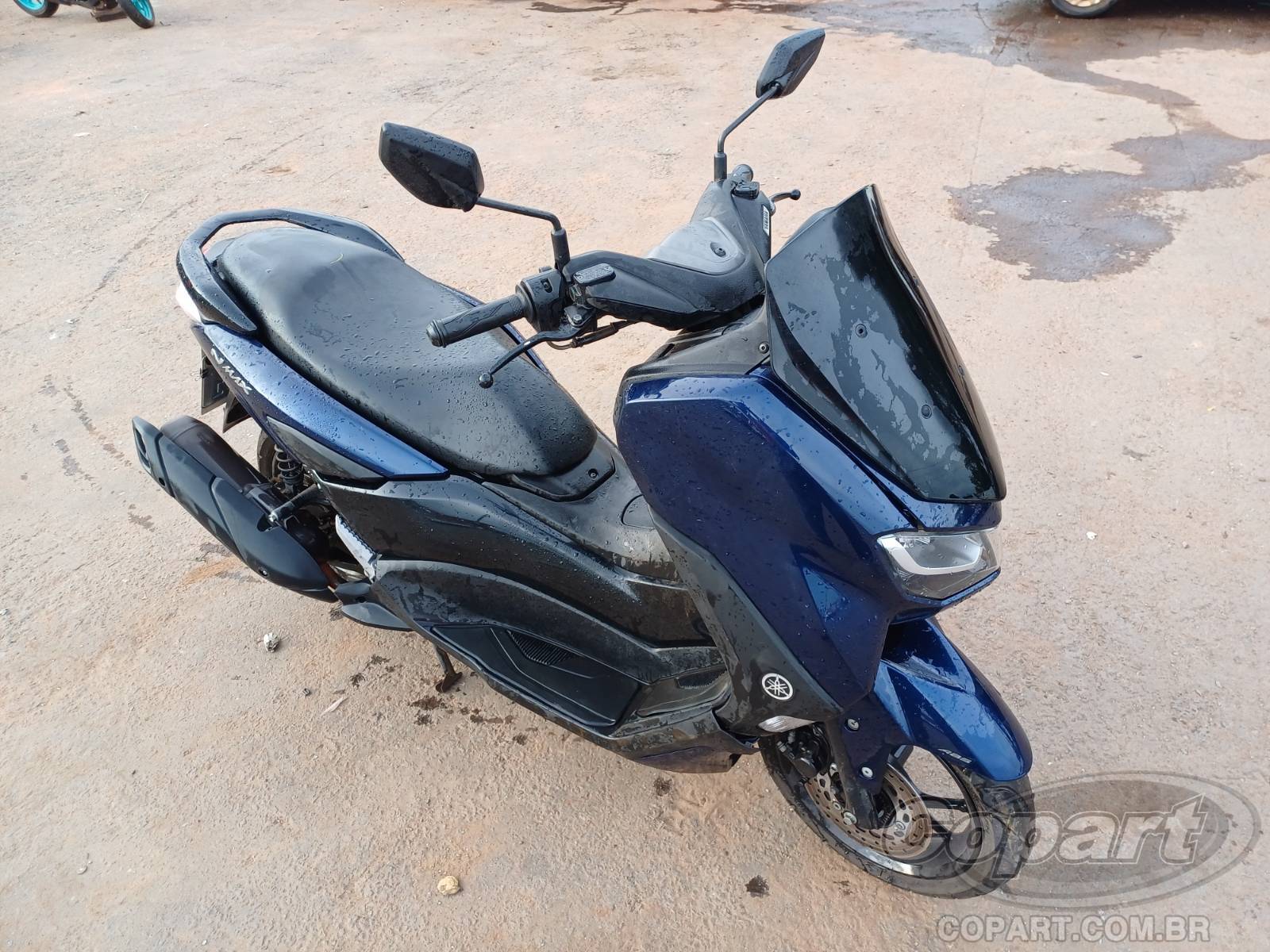 Veículo YAMAHA NMAX Yamaha NMAX 160 ABS 2021 Colisão Pequena Monta 2021 em leilão