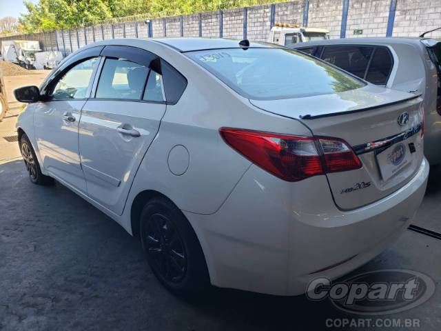 2014 HYUNDAI HB20S 