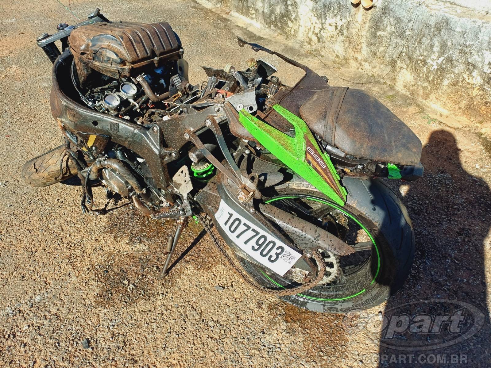 2020 KAWASAKI NINJA ZX-6R — foto 3 de 10
