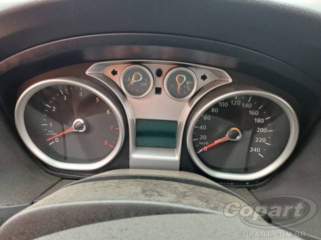 2009 FORD FOCUS SEDAN 