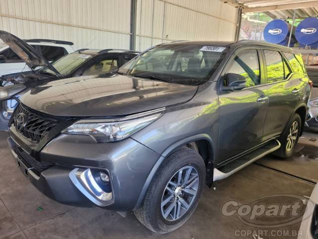 2018 TOYOTA HILUX SW4 