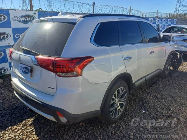 2016 MITSUBISHI OUTLANDER 