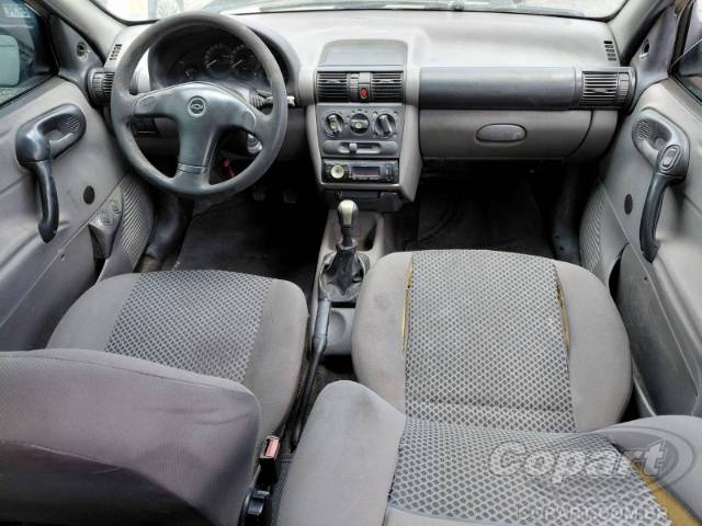 2010 CHEVROLET CLASSIC 