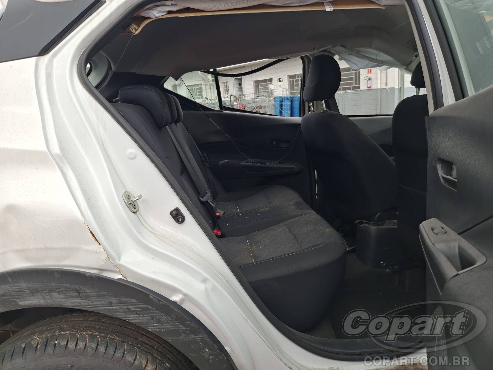 Foto 6 de 10: 2025 NISSAN KICKS PLAY