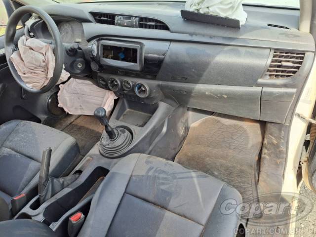 2022 TOYOTA HILUX CS 