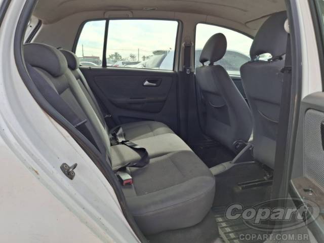 2011 VOLKSWAGEN FOX 