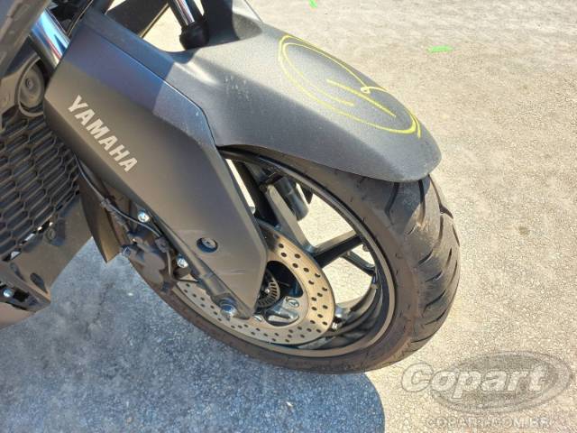 2025 YAMAHA XMAX 