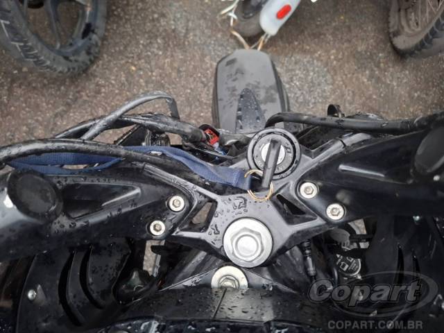 2025 BAJAJ DOMINAR 