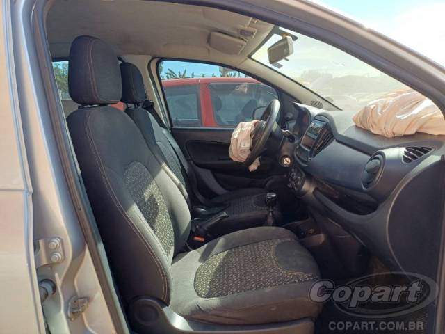 2021 FIAT UNO 