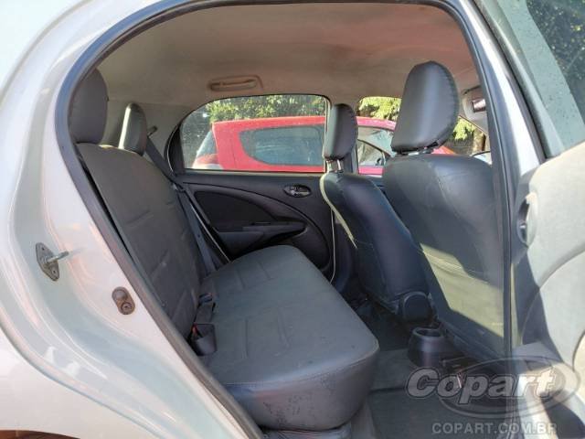 2015 TOYOTA ETIOS 