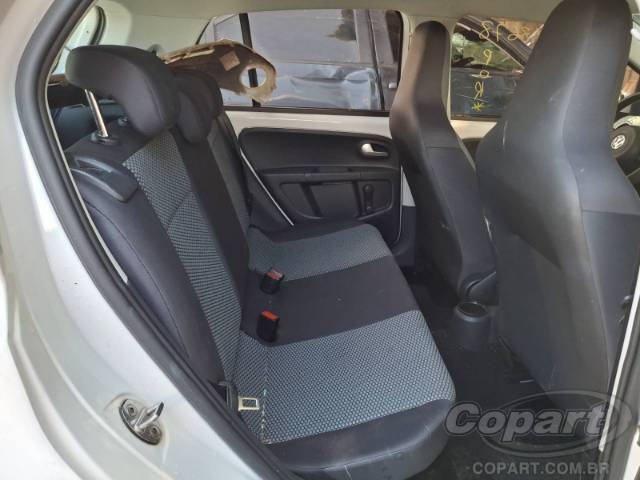 2016 VOLKSWAGEN UP 