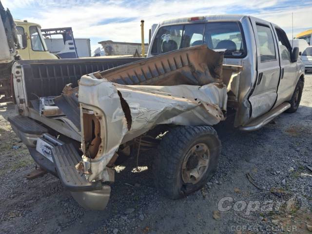 2005 FORD F-250 CD 