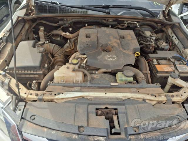 2017 TOYOTA HILUX SW4 