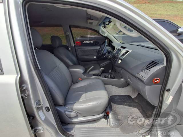 2013 TOYOTA HILUX CD 