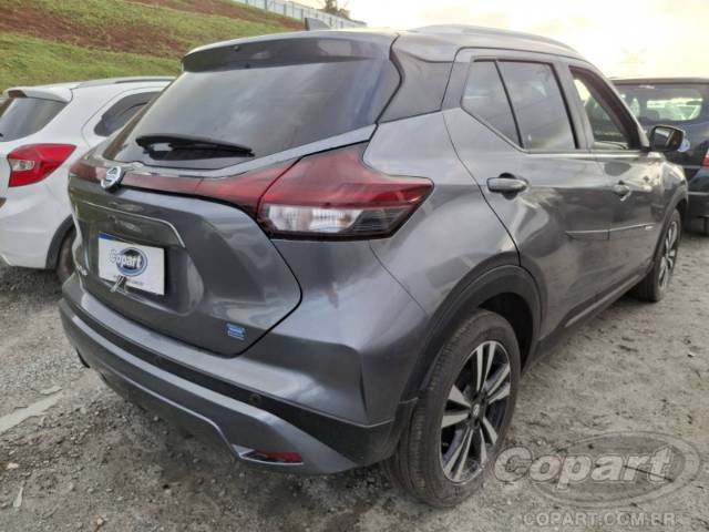 2022 NISSAN KICKS 