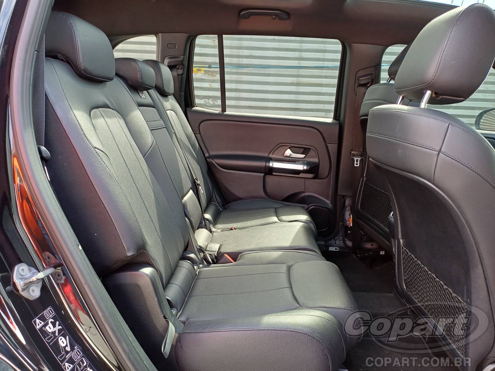 2021 MERCEDES BENZ GLB — foto 6 de 11