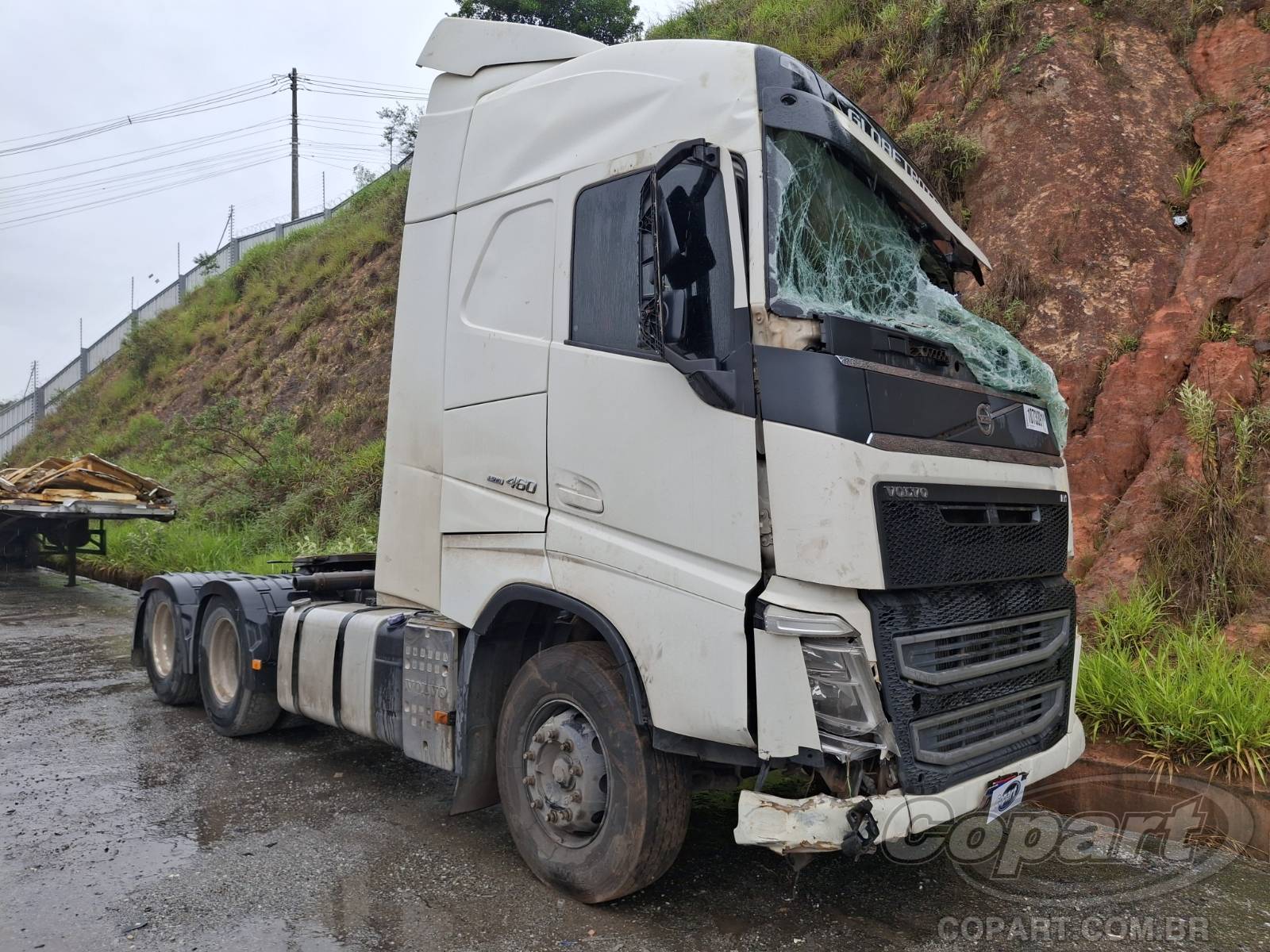 Veículo VOLVO UNKNOWN Volvo FH 2020 Caminhão Re Rebeocado 2020 em leilão