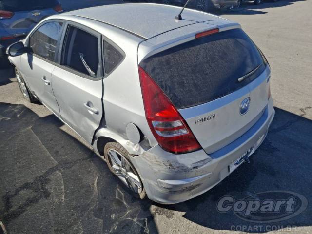2012 HYUNDAI I30 